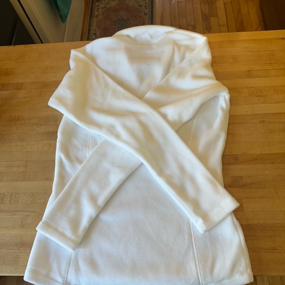 NWT Women’s White XS Helly Hansen Quarter Zip Polar Fleece - Picture 6 of 8